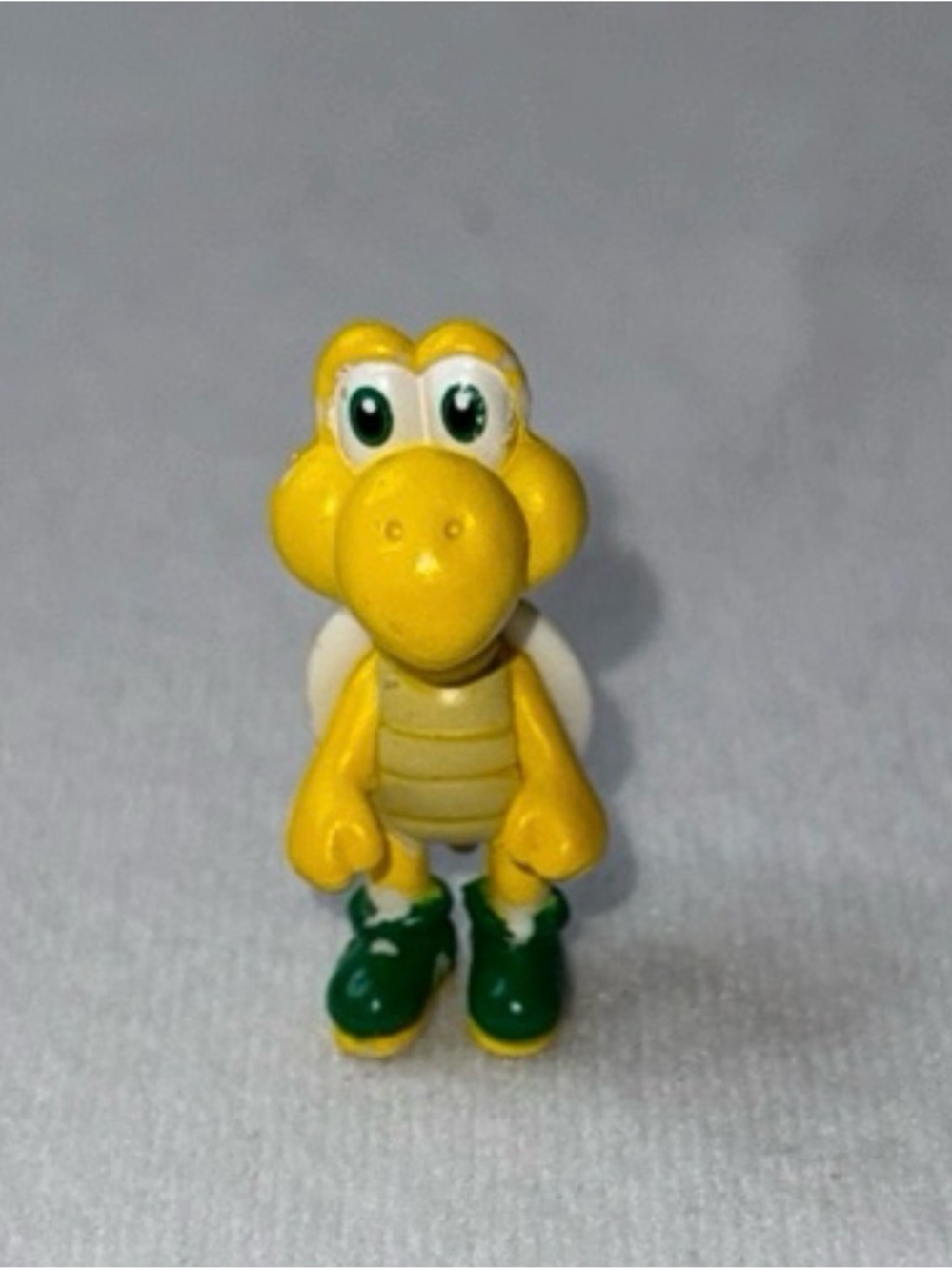 Nintendo super Mario figure